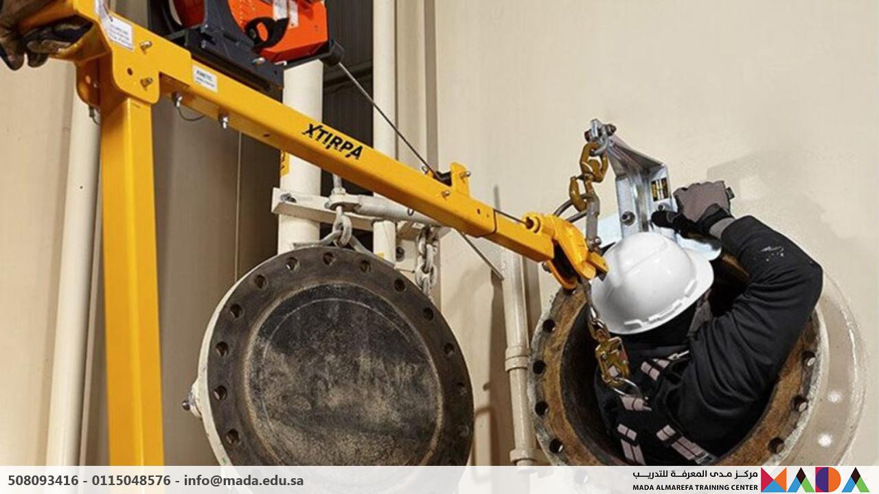 دورة العمل بأمان في الأماكن المحصورة داخل المصانع الزراعية